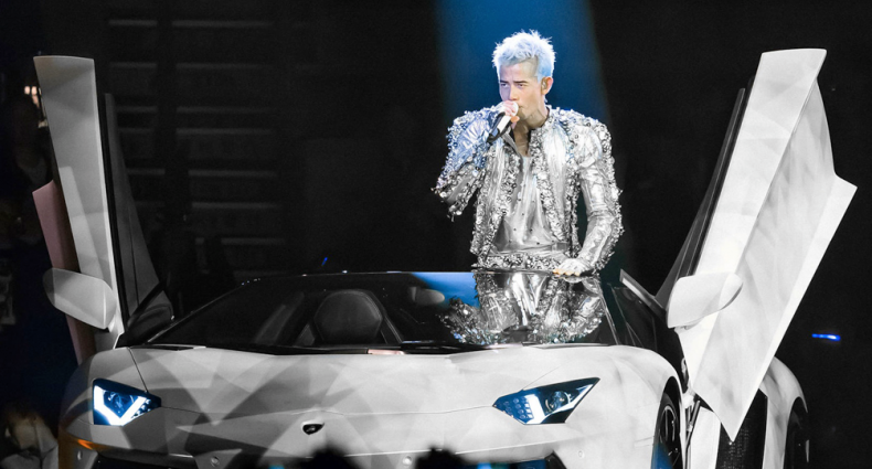 Aaron Kwok De Showy Masquerade World Tour Encore Live In Concert 2013 15
